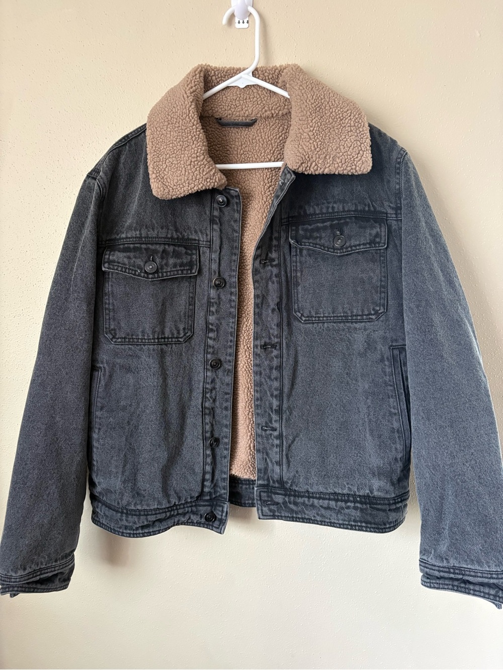 MNG - MANGO Black Washed Denim Sherpa Lined Men’s Jacket